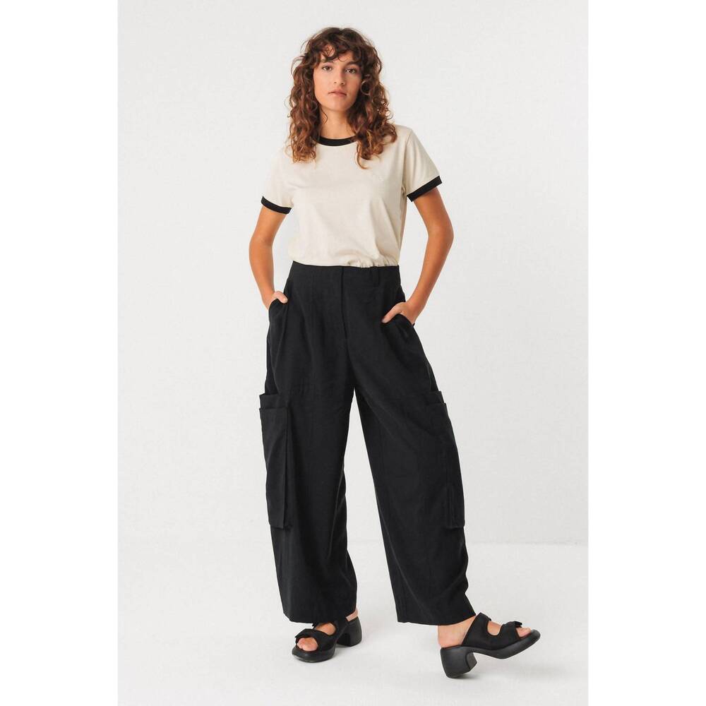 NEW SKFK aines trousers in black